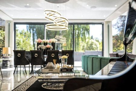 5 bedroom detached house to rent - Photo 4