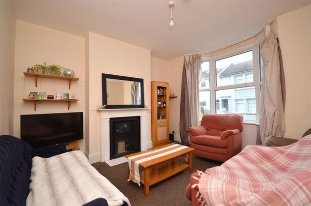 4 bedroom terraced house to rent - Photo 1