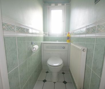 3 bedroom terraced house to rent - Photo 3