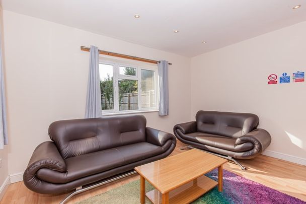 Headington Road, Oxford - Photo 1