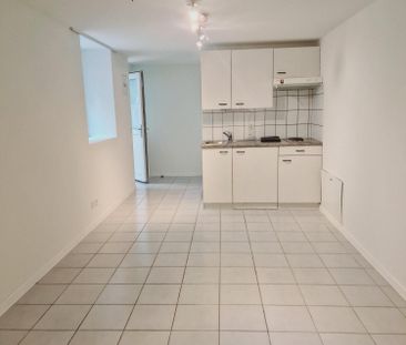 Studio in the city center of Fribourg - Photo 2