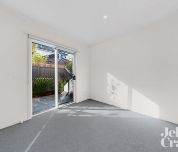 5B Maireana Street, Maribyrnong - Photo 6