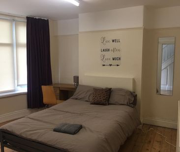 5 Bed Semi-Detached House, Mornington Crescent, M14 - Photo 6