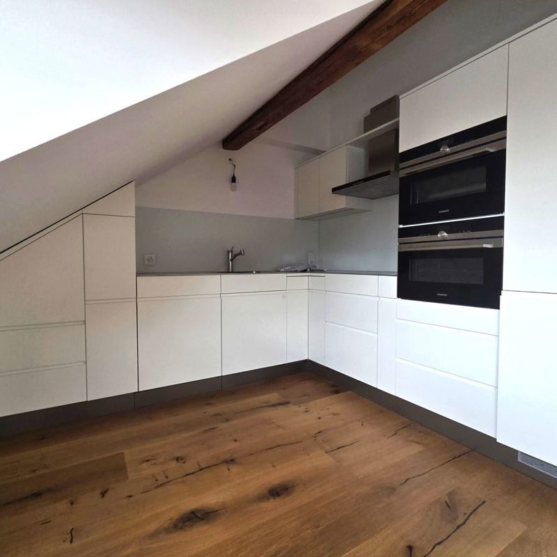 Grosszügige und moderne Dachwohnung im Gundeli - Photo 1