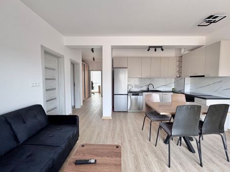 4 pok., balkon 7m2, 2 m.postojowe, urządzone, nowe - Photo 2