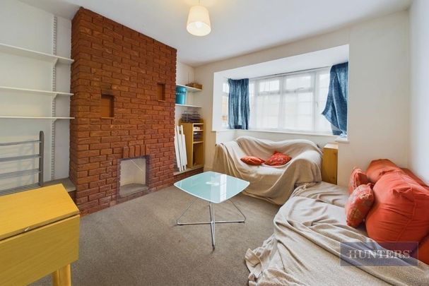 4 bedroom terraced house to rent - Photo 1