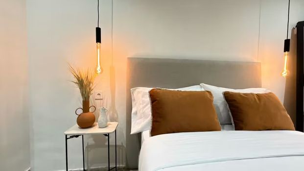 Carrer de lOmet, Valencia, Valencian Community 46011 - Photo 1