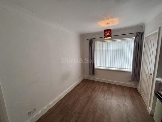 2 bedroom ground floor flat to rent - Photo 1