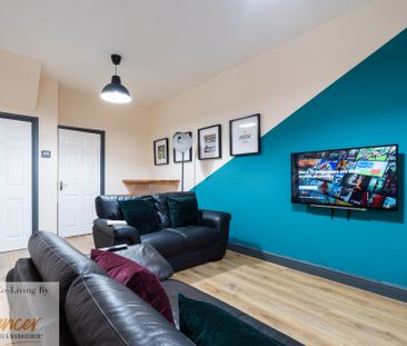 6 bed shared house: all with ensuite bathrooms: quiet location: nea... - Photo 3