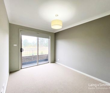 Modern Family Home | Spacious Backyard | Extra Family Area - Photo 2