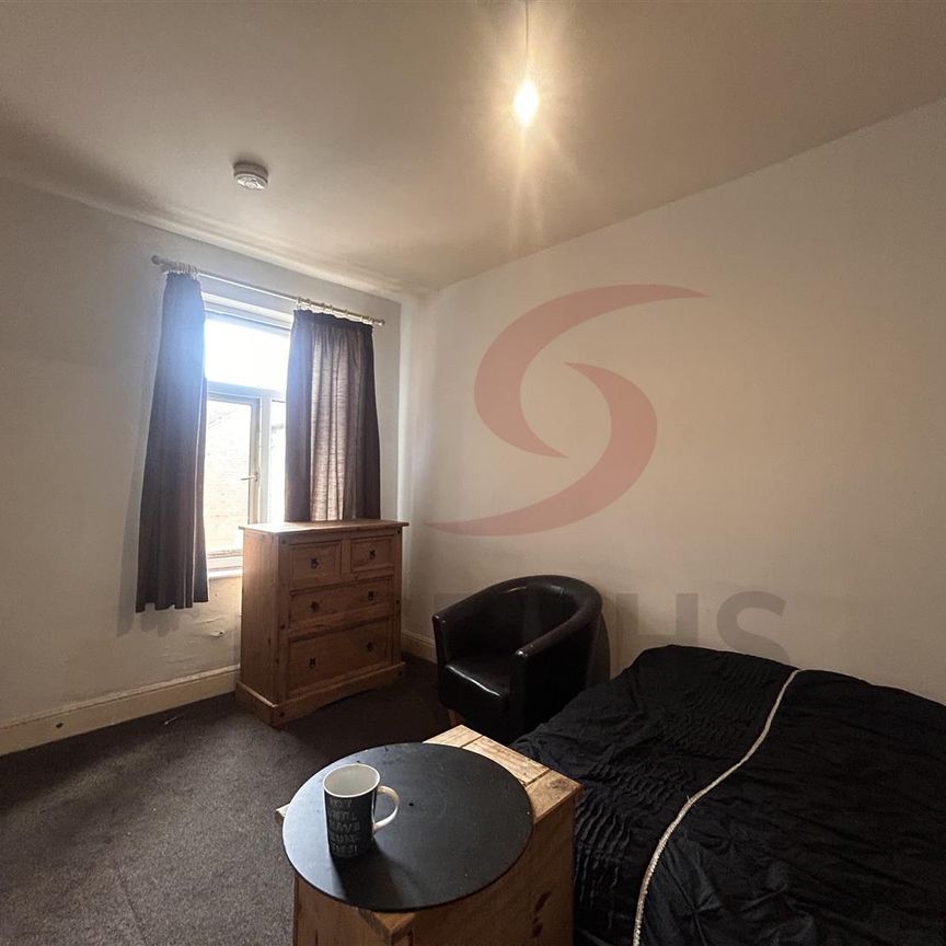 Fosse Road South, LE3, Leicester - Photo 1