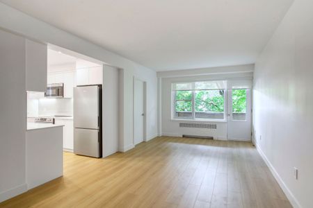 10 Rosemount Avenue - Photo 2