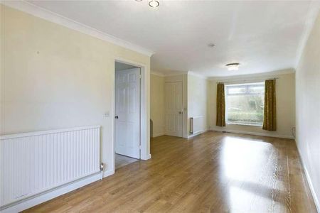 Cypress Grove, Ash Vale, Aldershot, Surrey, GU12 - Photo 5