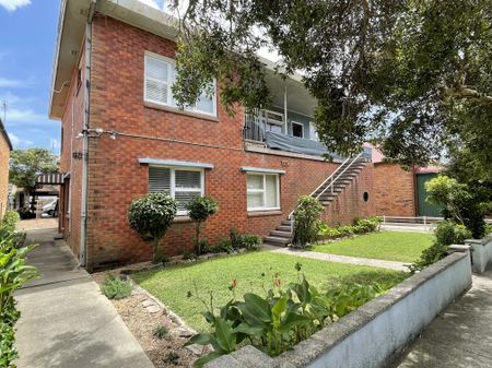 2/174 Corlette Street THE JUNCTION NSW 2291 - Photo 3