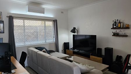 Perfectly Located! - Photo 5