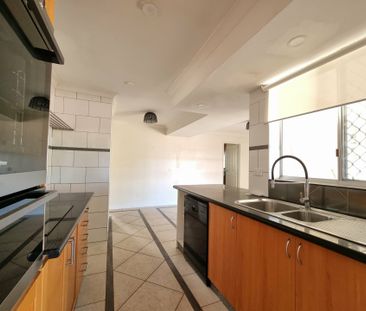 Spacious Family Home – Convenient Gosnells Location - Photo 4