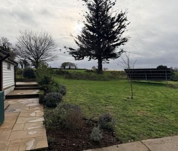 2 bedroom detached house to rent - Photo 5