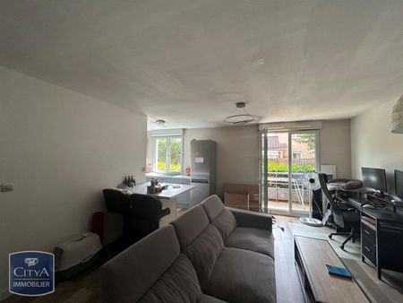 Location Appartement 2 pièces 47m² VILLEFRANCHE SUR SAONE 69400 - Photo 2