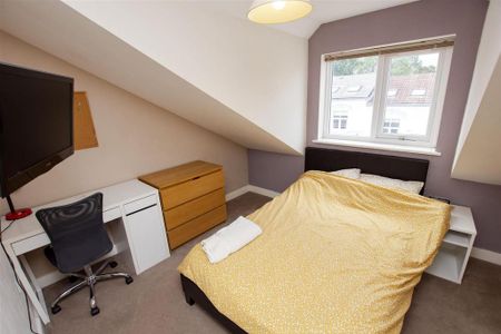 6 bedroom house to rent - Photo 3