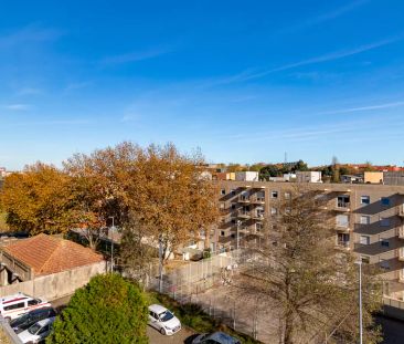 Room for rent in 5-bedroom apartment in Paranhos, Porto - Photo 6