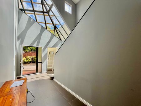 4 Bedrooms on Clonbern Rd - Photo 3