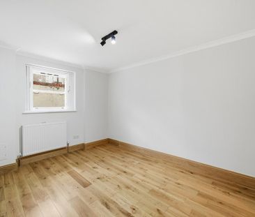 3 bedroom flat to rent - Photo 1