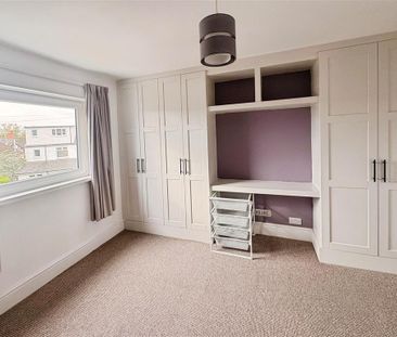 Fairwater Grove East, CARDIFF - Photo 3