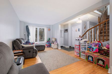 For Lease - 45 Raftus Square, Barrhaven, Ontario - Photo 4