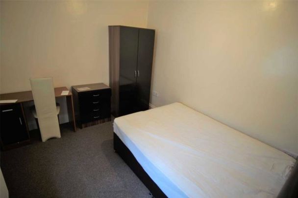 Kingston Road, Southville - Photo 1