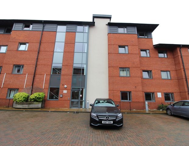 2 Bedroom,Apartment,City Centre, Wolverhampton , WV10 0BA£875.00P/M - Photo 1