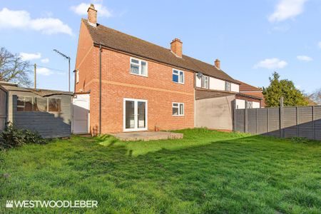 3 bedroom semi-detached house to rent - Photo 2