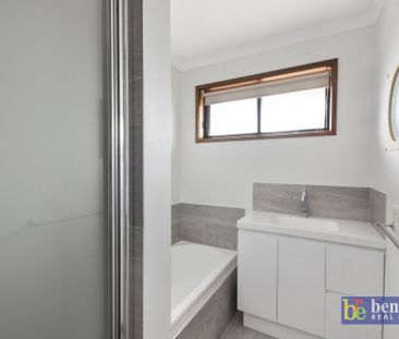 Easy-Care Living in Flora Hill - Photo 6