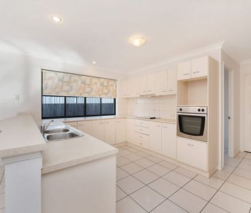 Lakeside Luxury and Grand Scale in a Premium Palmwoods Enclave - Photo 4