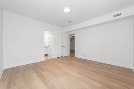 For Lease - 1975 Banff Avenue Unit# B, Hunt Club - South Keys and Area, Ontario - Photo 2