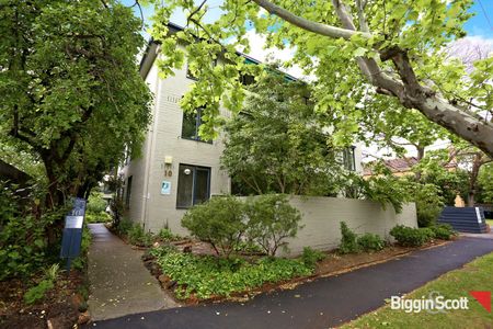 15/10 Cromwell Rd, South Yarra VIC 3141 - Apartment For Rent | Domain - Photo 2
