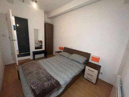 1 bedroom flat to rent - Photo 2