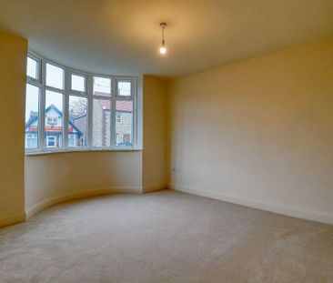 4 bedroom detached house to rent - Photo 5