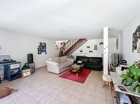 Location Maison 4 pièces 108m² - Photo 2