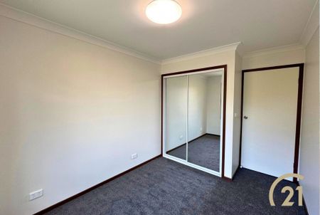 Spacious Newly Renovated 3 Bedroom Home&excl; - Photo 4