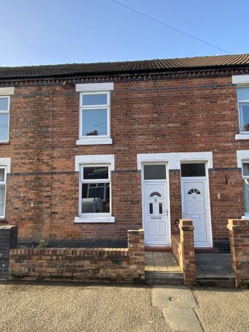 2 Bedroom Terraced House To Let In Crewe - Photo 2