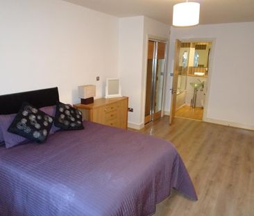 2 bedroom apartment to rent - Photo 2