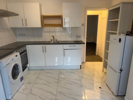 1 Bed Flat, Coombe Terrace, BN2 - Photo 4