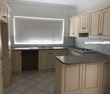 Three Bedroom Home - Photo 3