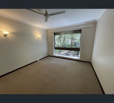 2/220 Great Eastern Highway, Glen Forrest, WA 6071 - Photo 3