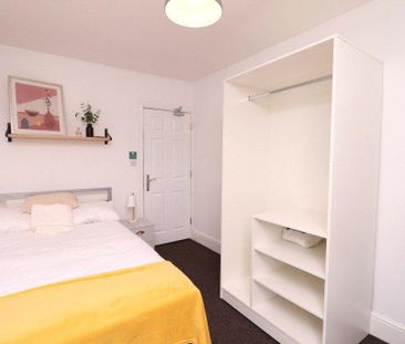 1 bedroom in a house share to rent - Photo 4