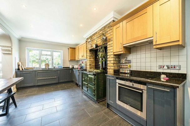 Lordship Lane, East Dulwich, SE22 - Photo 1