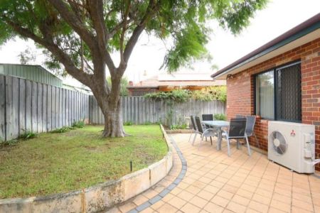 A home, not just a villa. - Photo 2