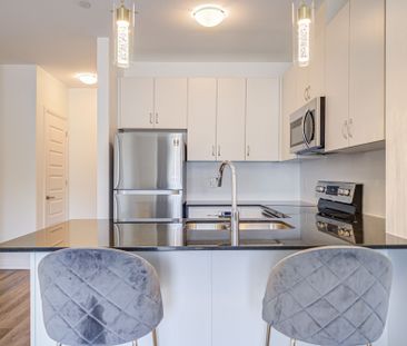 For Lease - 102 Grovewood Common N/A Unit# 138, Oakville, Ontario - Photo 3