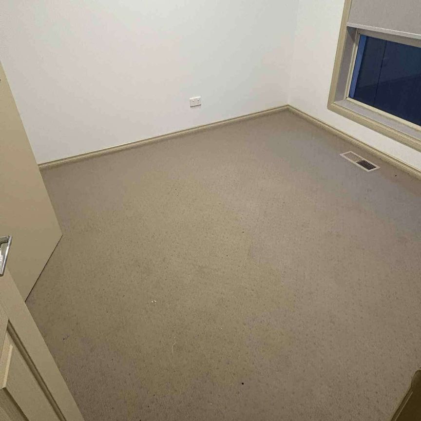 Craigieburn - Photo 1