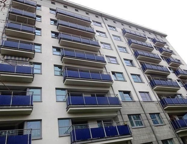 Wir haben renoviert für Sie! Top 2,5 Zimmer Wohnung mit Balkon und Aufzug! - Photo 1